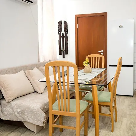 On Maria Luiza Street - Cozy In By Flat Mаnаger Varna